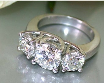 Elegante anello di fidanzamento con moissanite a 3 pietre – Classico anello con tre diamanti taglio rotondo, anello per anniversario in argento sterling, anello di promessa per lei