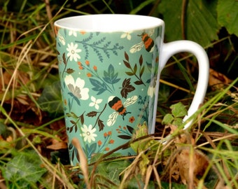 Bumblebees & Flowers Tall Ceramic Mug - Summery Floral Bee Drinkware Gifts - Green Tea Coffee Hot Drinks Cup Present