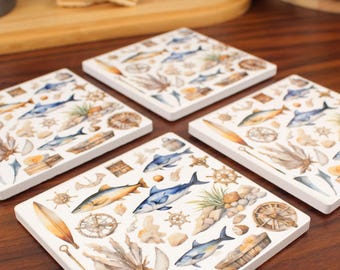 Seaside Maritime Set mit 4 quadratischen Untersetzern aus Keramik - Segeln & Angeln Geschenke - erhältlich mit Ständer