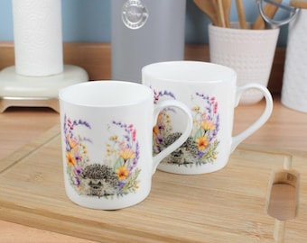 Tazza in porcellana Bone China con motivo floreale Hedgehog - Tazza per bevande piccola/grande di Rhiannon Chauncey - Disponibile come set regalo con sottobicchiere in vetro
