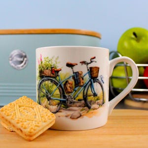 Parents & Grandparents Gift Mug - Vintage Bicycle Nature Themed Present - Bone China Tea/Coffee Cup