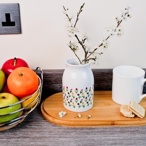 Lebendige Tulpen Print Porzellanvase - Florale Wohndekor Geschenke