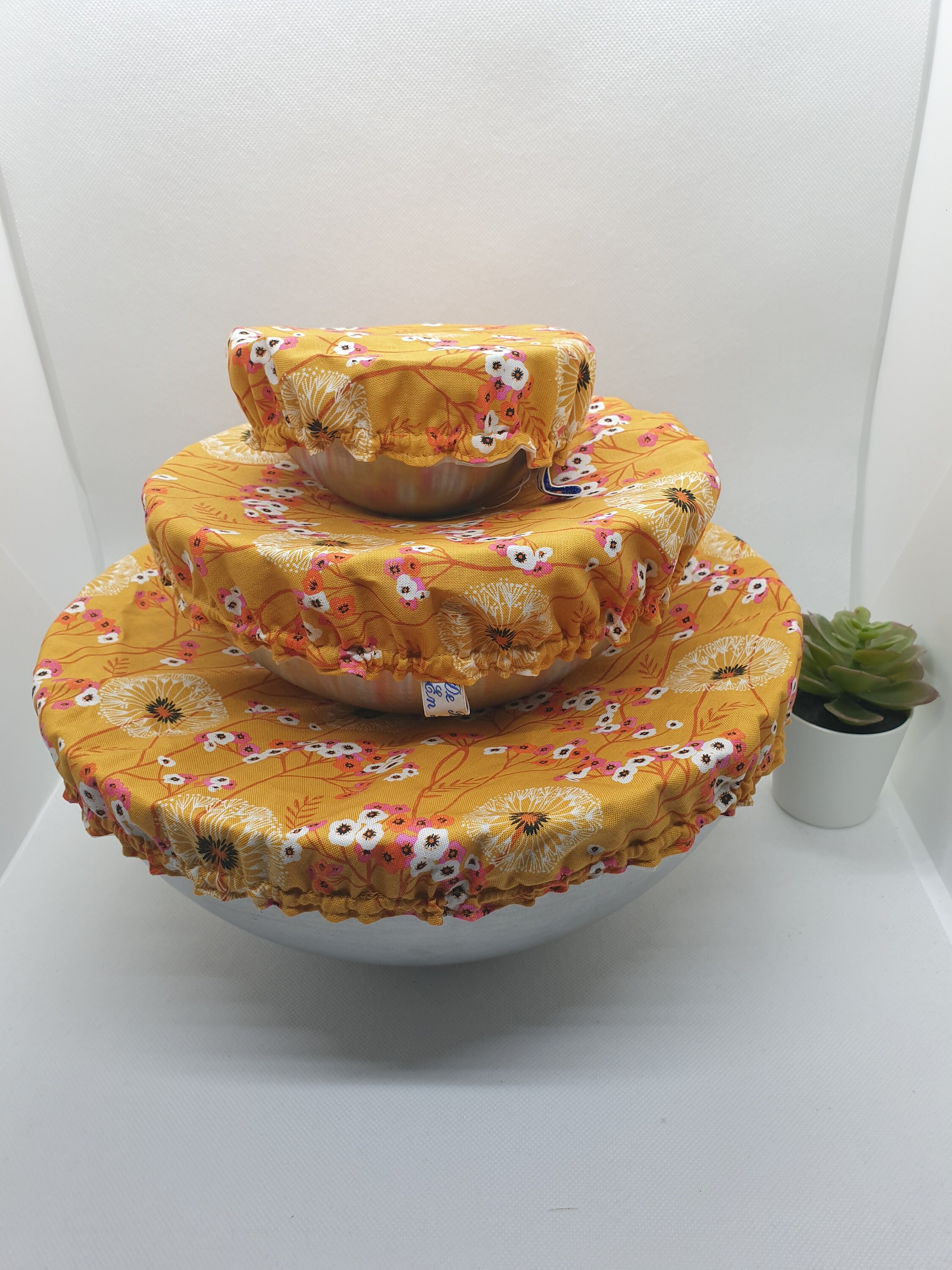 Charlotte Couvre Plat/ Saladier/ Couvercle en Tissu