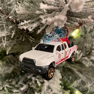 Toyota Tacoma White Lifegaurd Carrying Christmas Tree Christmas Ornament Hot Wheel Gift for dad / son