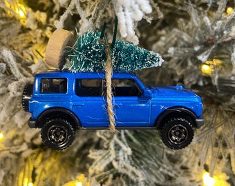Ford Bronco Blue 4D Carrying Christmas Tree Christmas Ornament Hot Wheel