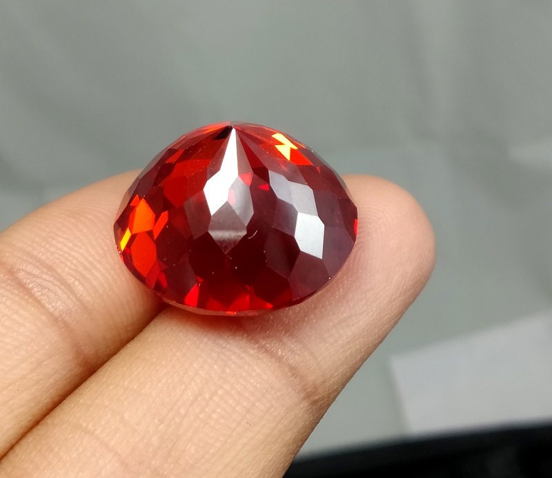 Red Zircon Gemstone 54 Carat Round Shape Red Zircon Faceted Etsy