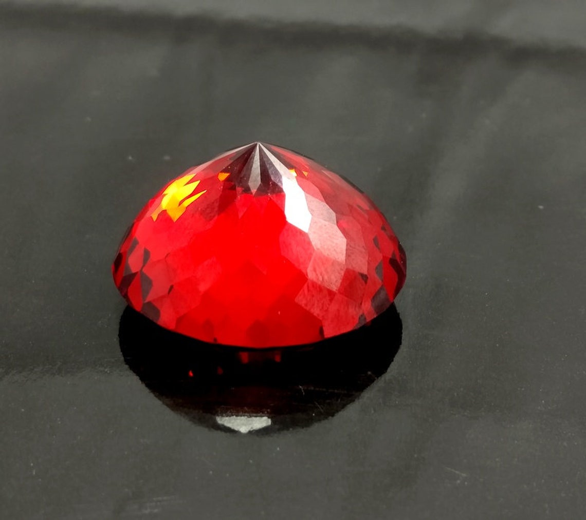 Zircon Gemstone Red Zircon Round Shape 133 Carat Faceted Etsy