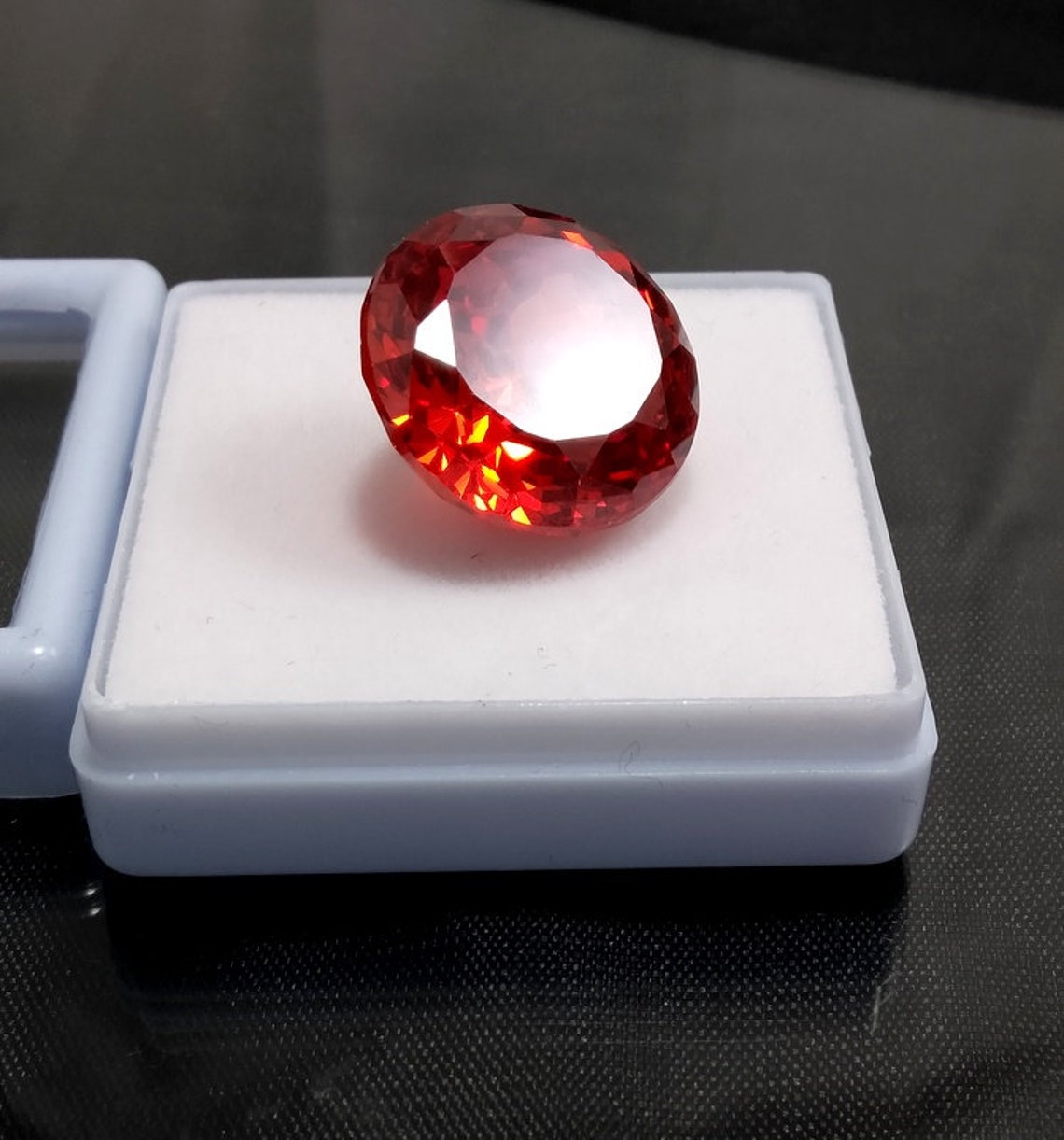 Red Zircon Gemstone 54 Carat Round Shape Red Zircon Faceted Etsy