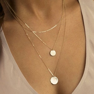 Veelzijdige gelaagde kettingen set van 3 kettingen, Disc ketting, Choker multi ketting set, handgemaakte minimalistische sieraden, aangepast cadeau voor haar afbeelding 1