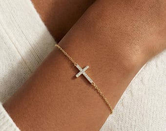 Pulsera de cruz delicada, pequeñas pulseras de cruz de oro, joyería minimalista, regalo de confirmación, regalo de bautismo para ella