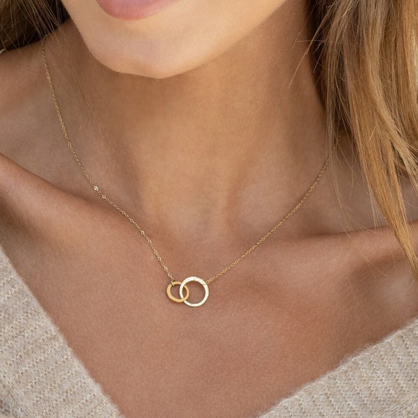 Collier cercles entrelacés pour femme, collier de tous les jours, collier deux cercles liés, bijoux minimalistes, cadeaux de Noël, idée cadeau