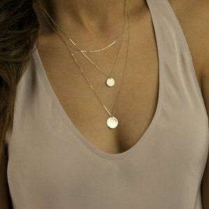 Ensemble de 3 colliers en couches polyvalents, collier disque, ensemble de plusieurs colliers ras de cou, bijoux minimalistes faits main, cadeau personnalisé pour elle image 2