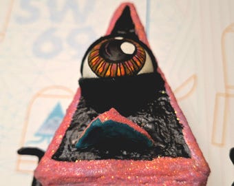 General Cypher, comandante de Glitterate