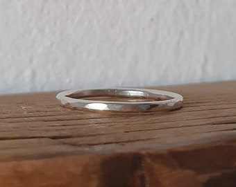 Handgemaakte stapelring gemaakt van gerecycled zilver | Minimalistische ring | Geïnspireerd door de natuur