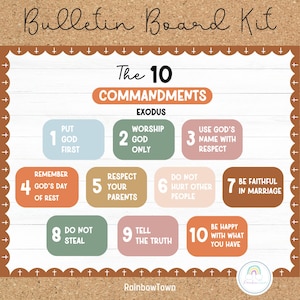 Peut inclure: Un kit de tableau d'affichage coloré avec les 10 commandements listés dans un format de grille. Chaque commandement est numéroté et comporte une courte description. L'arrière-plan est une texture de bois brun.