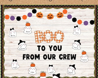 Könnte beinhalten: Ein Halloween-Themen-Pinnwand-Kit mit dem Text "Boo to You From Our Crew". Das Design umfasst Geisterfiguren, Kürbisse und einen dekorativen Rand. Die Wörter "Editable" und "Create by Rainbow Town" sind ebenfalls sichtbar.