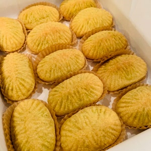 Maamoul Karabij/Semolina Pistachio or Walnut Cookie- Desserts for Showers, Flowers, & Weddings