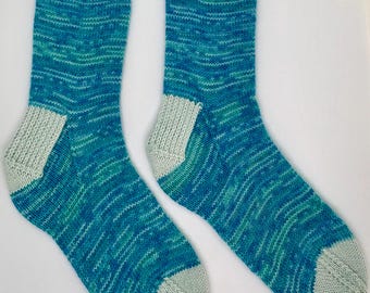 Hand knitted socks / UK size 5-6