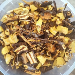 Chinese knotweed root tea, organic farm grown, He shou wu, Reynoutria multiflora, Polygonum multiflorum.