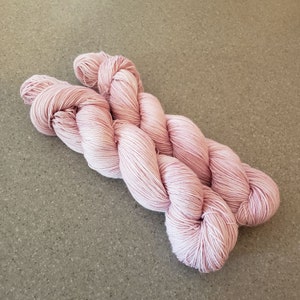 Dusty Rose - Hand Dyed Variegated Yarn - Superwash Merino Wool/Nylon Blend - Fingering/Sock Weight