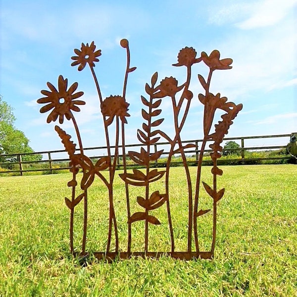 Metal Wildflowers Garden Ornament Rusted Decoration Art Outdoor Metal Sculpture