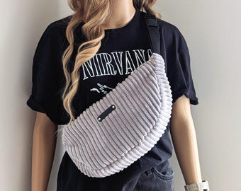 Half moon bag, banana bag, sling bag, cross-body bag, shoulder bag, chest bag, smallbag, corduroy crossbody bag