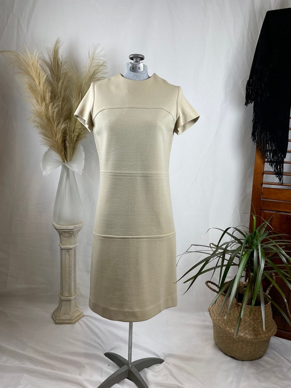1960s Short Sleeve Taupe Shift Dress - image 1