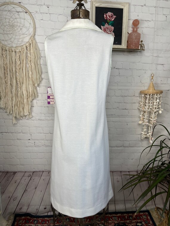 1970s NWT White Shift Dress. Vintage size 12 - image 4