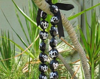 Black Kukui Nut Lei White Honu Turtle Hawaiian Luau Wedding Graduation Gift