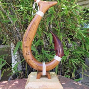 Hawaiian Hand Made Solid Wood Polynesian Tribal Plaque Stand Fish Hook Home Decor