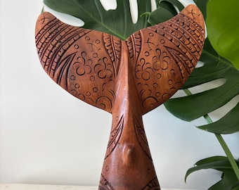 Decoración para el hogar hecha a mano en Hawái, madera maciza polinesia, talla grabada de cola de ballena de 30 cm