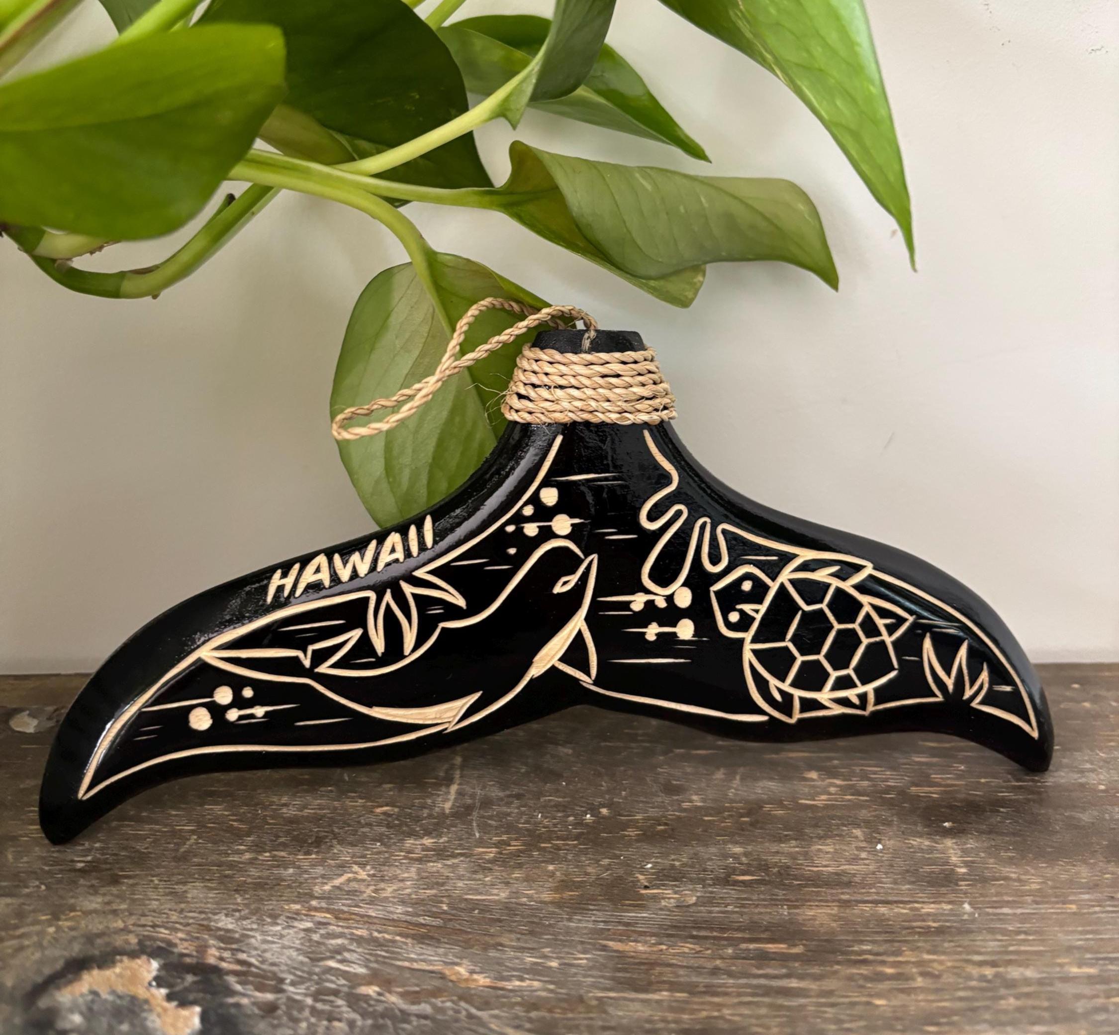 ハワイ風。木製カヌー。壁掛けオブジェ。ビンテージ。 Vintage Hawaiian Carvings - Etsy
