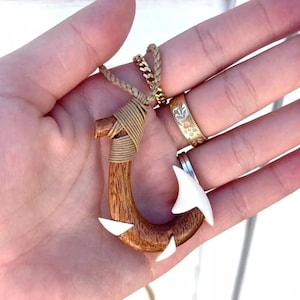 Hawaiian Jewelry Genuine Koa Wood w/ Bone Edged Fish Hook Maori Pendant Choker/Necklace
