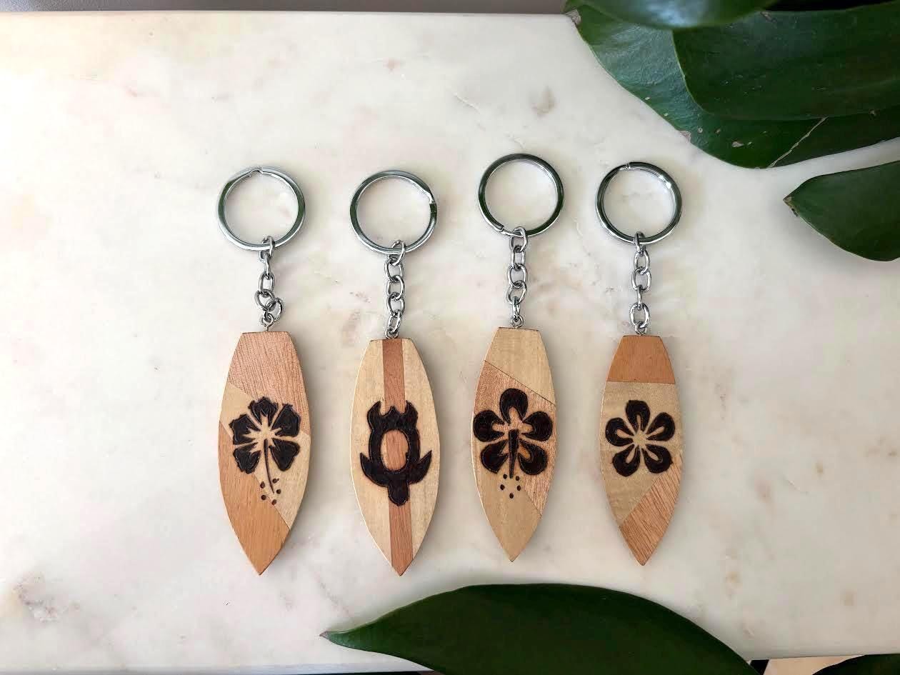 Hawaiian Wooden Surfboard Plumeria Flower Honu Turtle Wallet Purse