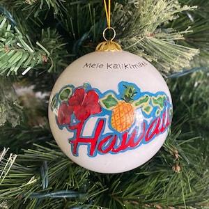 Adorno navideño de cristal de Mele Kalikimaka con mapa de la isla de Hawái pintado a mano