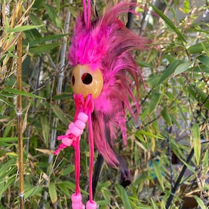 1&quot; Kamani Nut Bright Pink Feathers Ikaika Hawaiian Warrior Helmet Hawaii Car Vehicle Decor