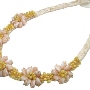 Hawaiian Jewelry Frog Shell w/ White Yellow Raffia Necklace