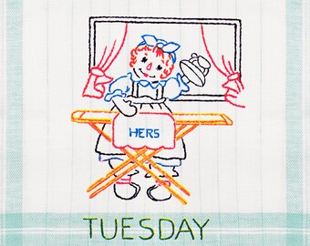 RAGGEDY ANN #1287 Weekday Towel Motifs Vintage Embroidery Pattern Reprinted as Hot Iron Transfers for Hand Stitching