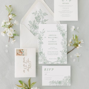 Modello di invito per matrimonio verde salvia con biglietto RSVP, inviti per matrimonio con giardino verde fiorito, elegante modello di invito verde