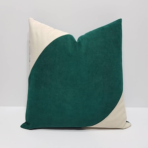 emerald green pillow cover, modern green and cream pillow cover, green couch cushion case, large color block throw pillow cover, kissenbezug