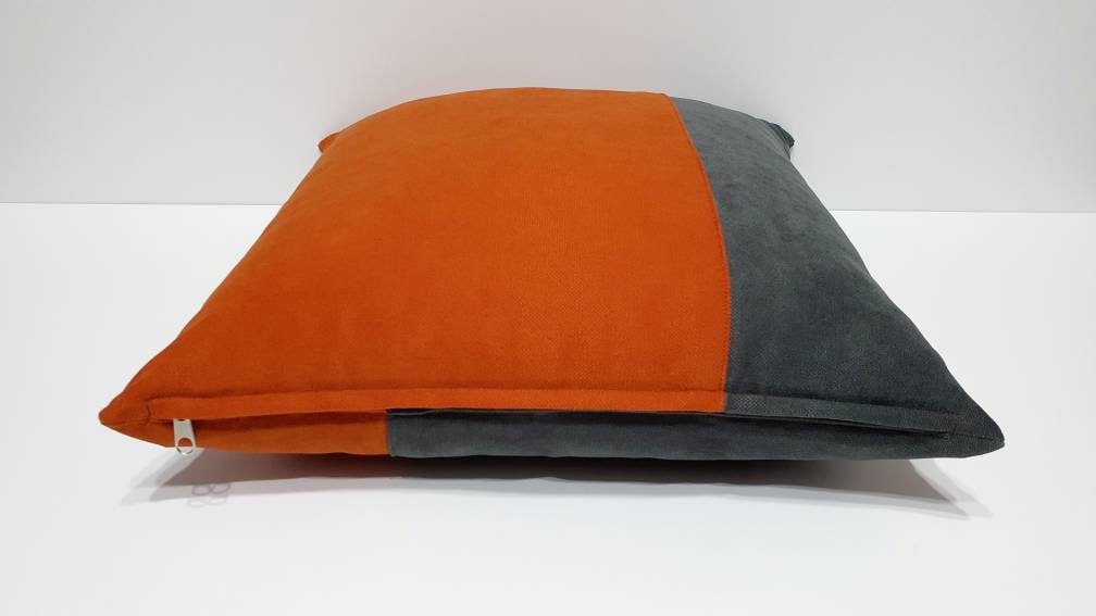 Set di 2 cuscini moderni in cotone arancione con motivo geometrico