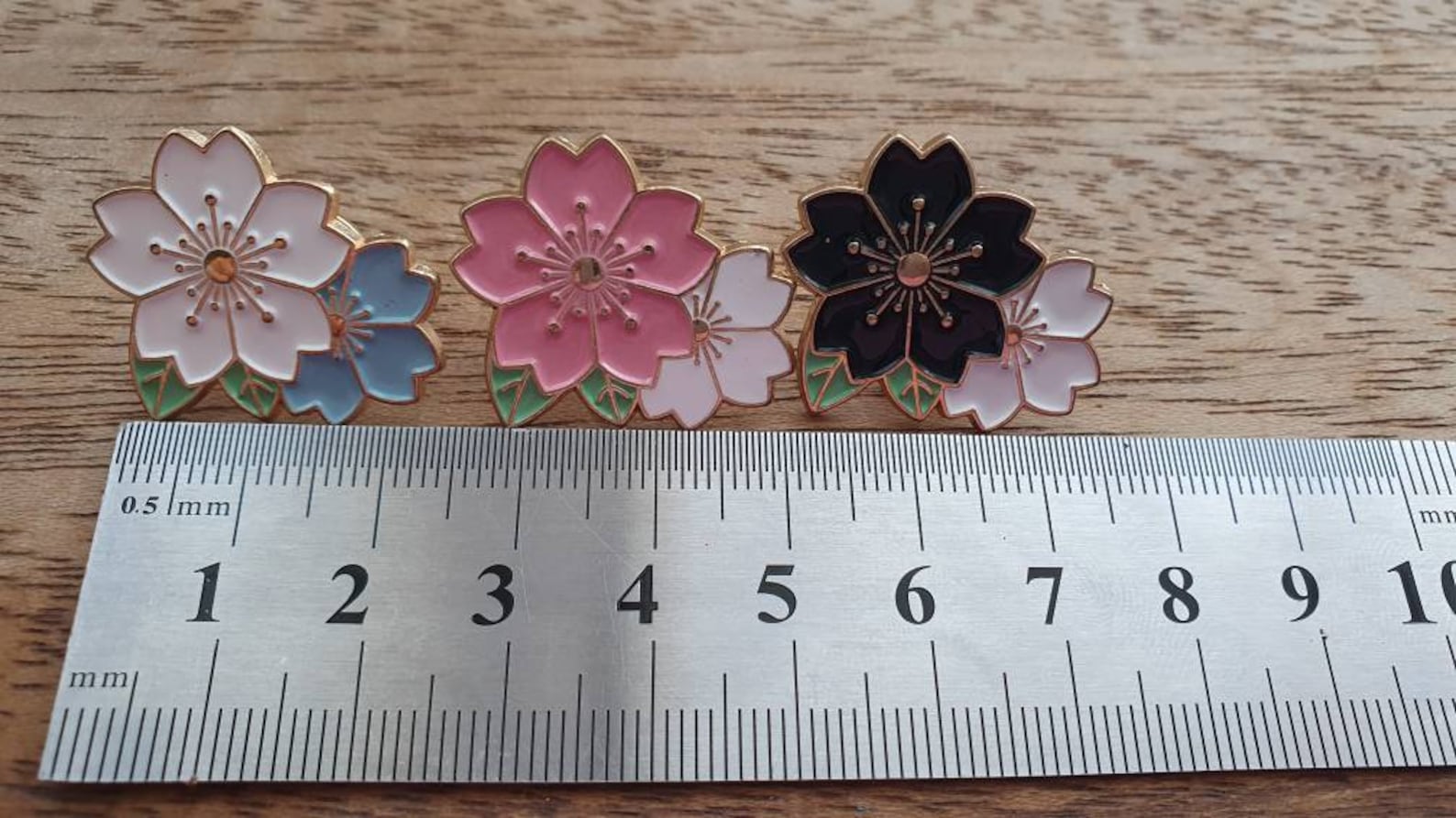 Flower Enamel Pin Badges, Flower, Blossom, Sakura, Kawaii, Pin, Pins ...