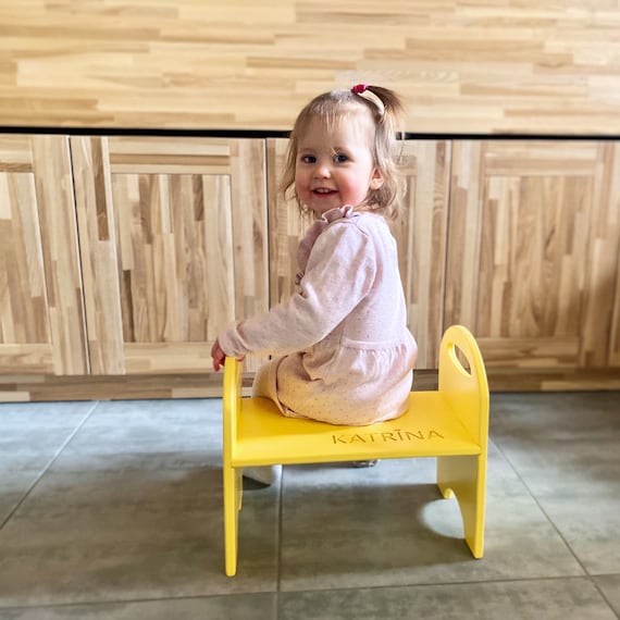 Taburete escalonado, taburete para niños pequeños, muebles de interior,  silla de guardería para niños, coloreado, colores del arco iris, bebé  presente -  México