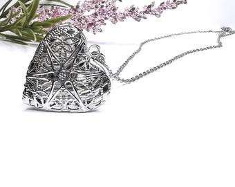 Filigree Puffy Heart Locket Charm, Stainless Steel Silver Vintage Style Pendant Necklace, Antique Art Deco Aesthetic Jewelry