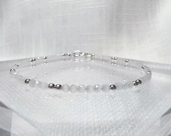 Pulsera de ágata blanca, pulsera de piedras preciosas de ágata blanca, delicado collar o gargantilla de cuentas blancas, tobillera con pequeñas cuentas facetadas de 2 mm, cristal blanco
