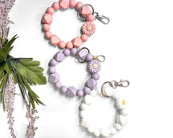 Silicone Bead Wristlet Keychain with Flower, Stretch Beaded Bracelet Key Ring, Cute Key Chain Boho Car Accessories, New Driver Gift for Girl