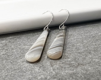 White Banded Agate Earrings Dangle, Natural White Agate Earrings Silver, White Agate Drop Earring, Elegant White Dangle Earring, White Stone