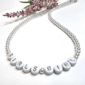 Collar de cuentas con el alfabeto para niñas, gargantilla con palabras personalizadas, joyería con nombre y cuentas personalizadas, perlas de vidrio de imitación, idea de regalo de amistad Y2K para ella
