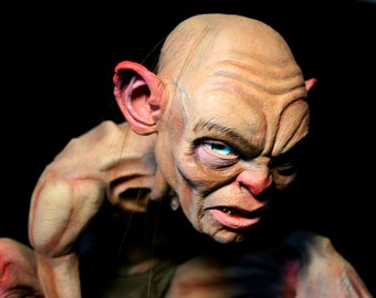 Statue Gollum the lord of the rings