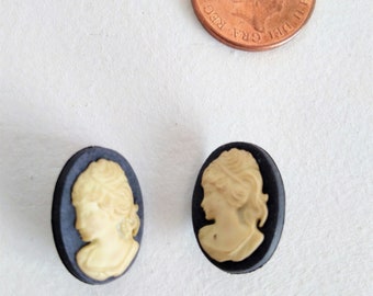 vintage cameo buttons 1 pair